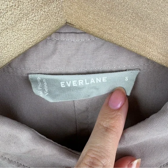 Everlane Drapey Square Shirt Burnt Sugar Tan Taupe Tencel Lyocell Boxy Small - Picture 4 of 9
